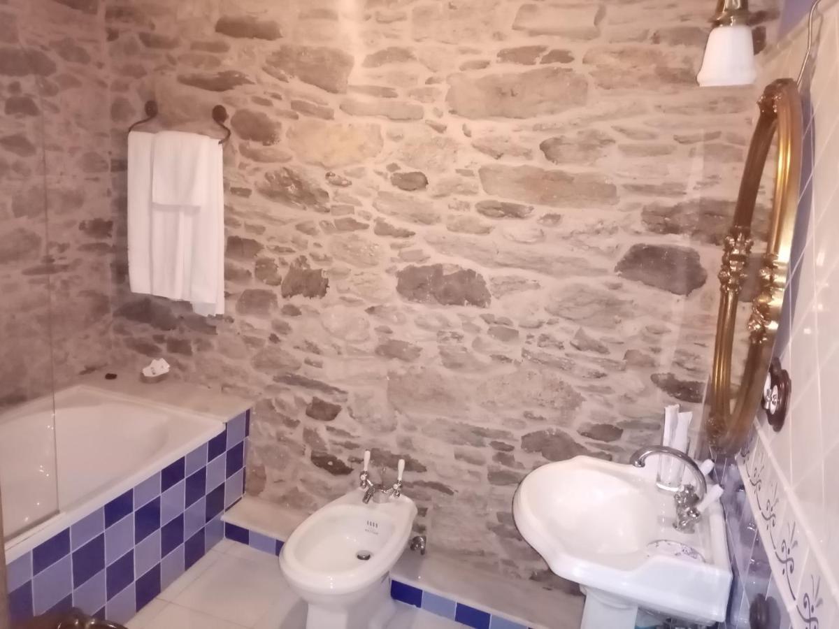 منزل الضيف مْبيفيرو  في Casa Almoina المظهر الخارجي الصورة